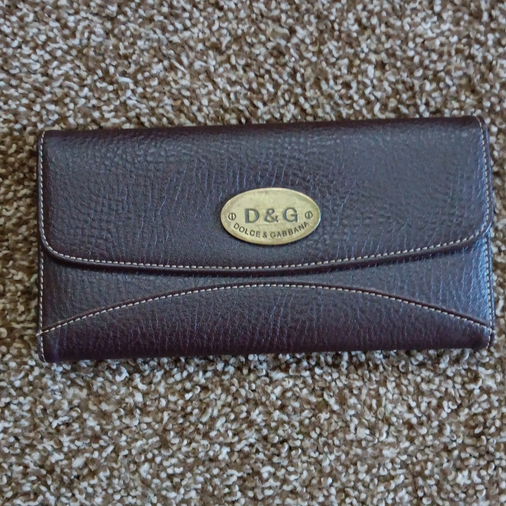 🔹️Dolce & Gabbana Wallet**